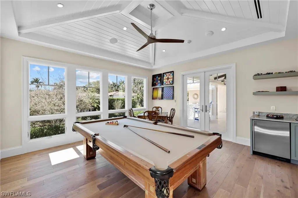 414 2nd Avenue N Naples FL 34102