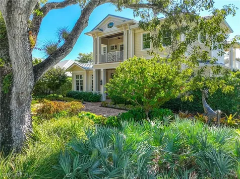 414 2ND Avenue N Naples FL 34102