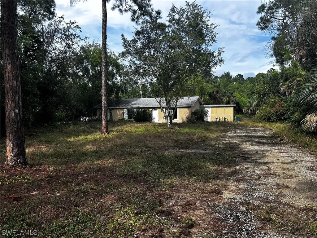5021 Hickory Wood Drive Naples FL 34119