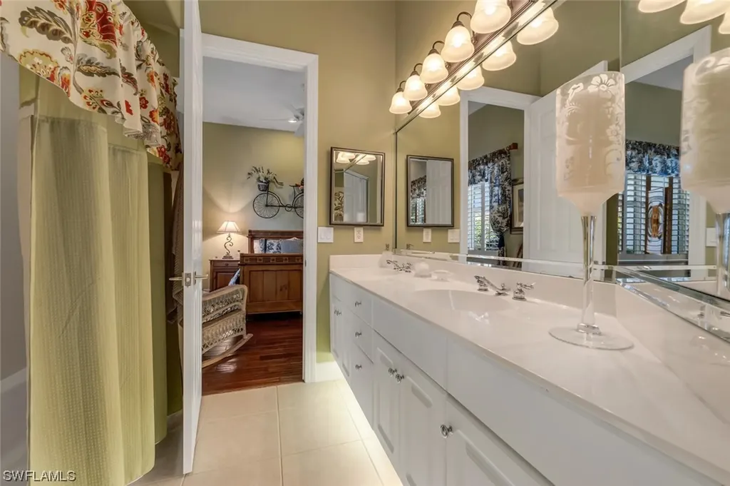 6663 Glen Arbor Way Naples FL 34119