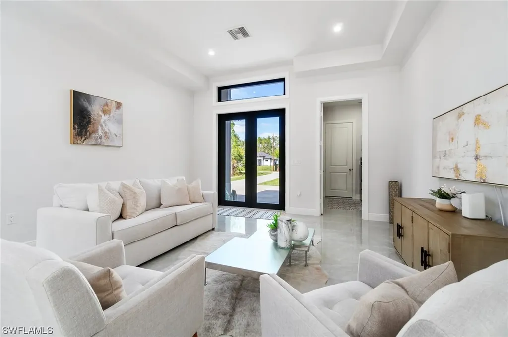 4782 8th Avenue SE Naples FL 34117
