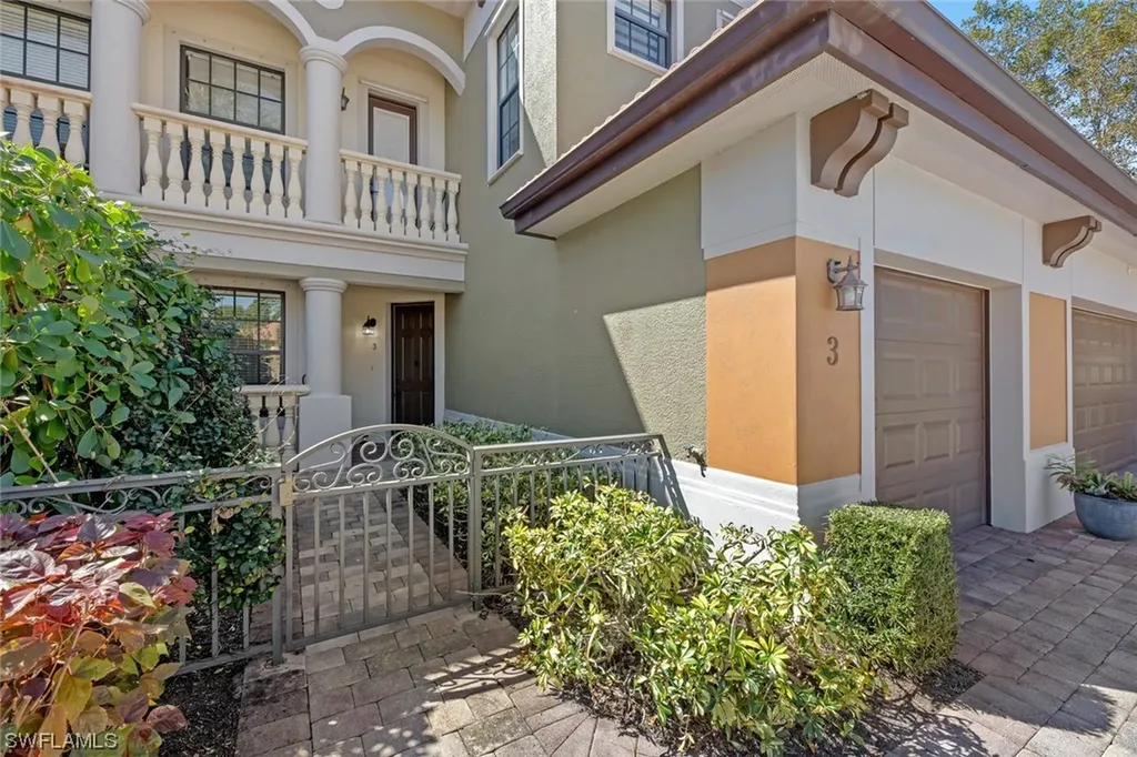 1330 Corso Palermo Court Naples FL 34105