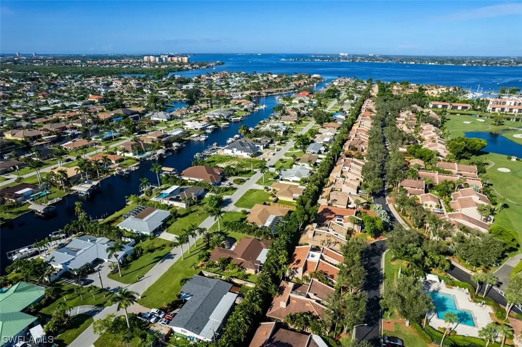 1033 N Town And River Drive Fort Myers FL 33919