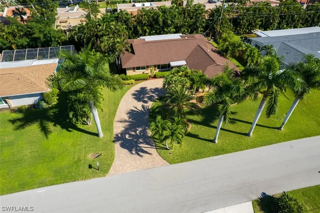 1033 N Town And River Drive Fort Myers FL 33919