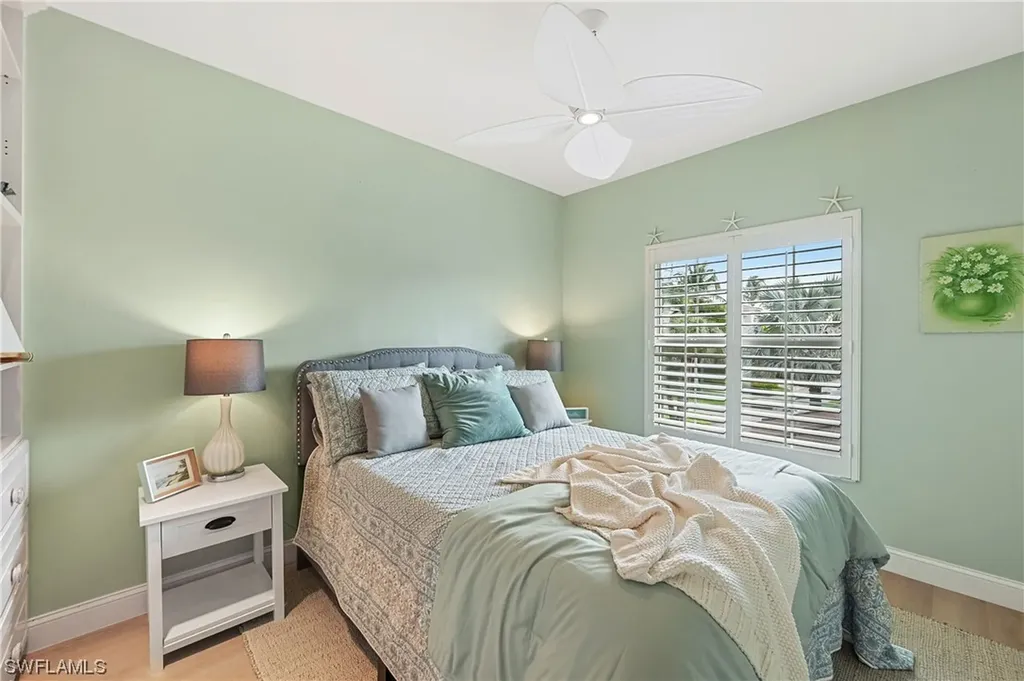 547 11th Avenue S Naples FL 34102