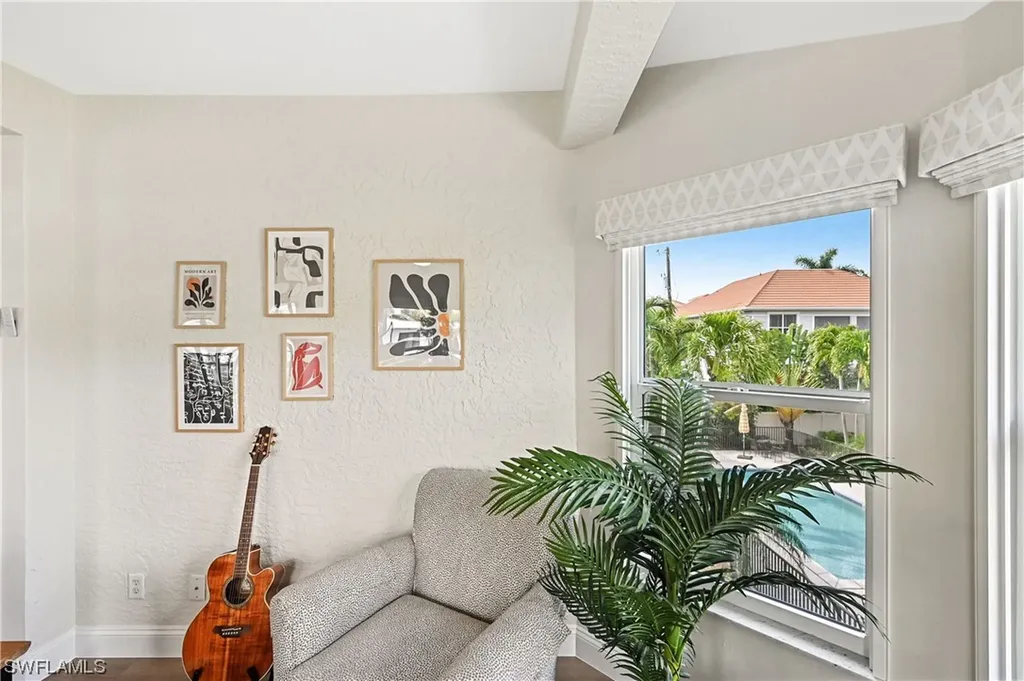 547 11th Avenue S Naples FL 34102