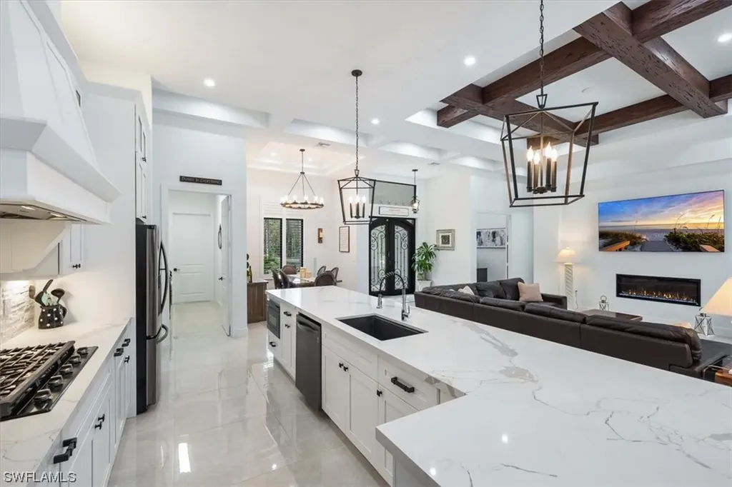 312 27th Street NW Naples FL 34120