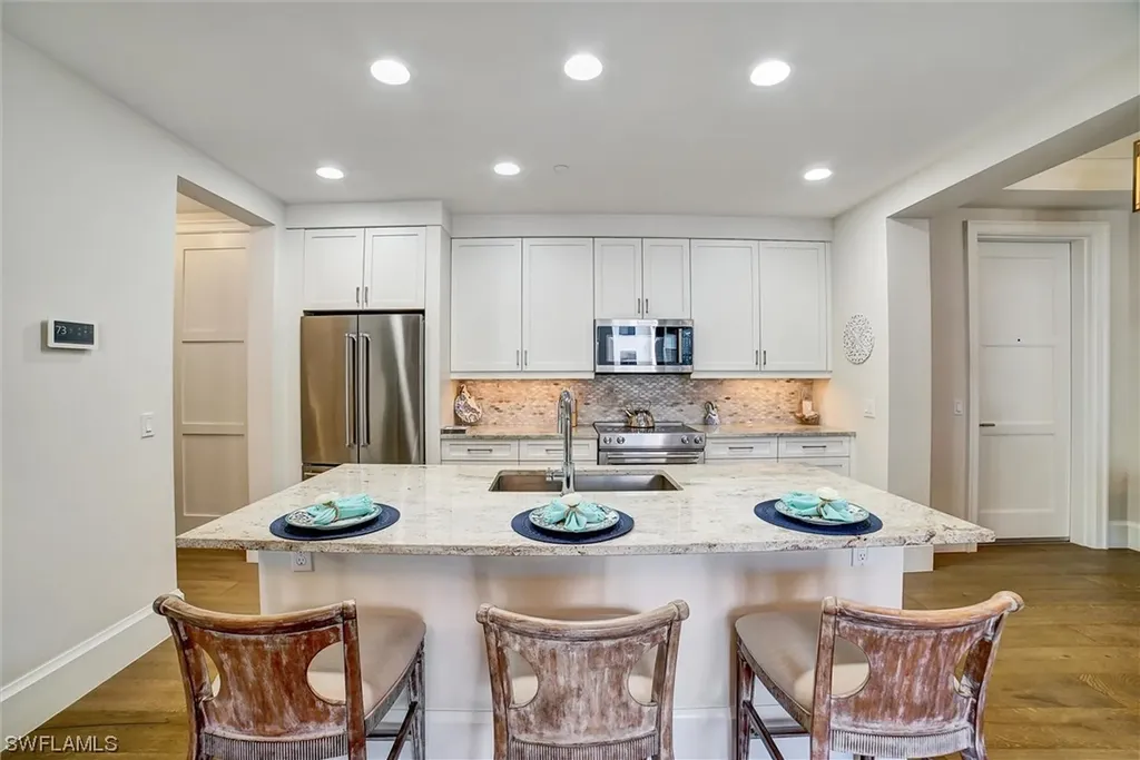 1030 3rd Avenue S Naples FL 34102