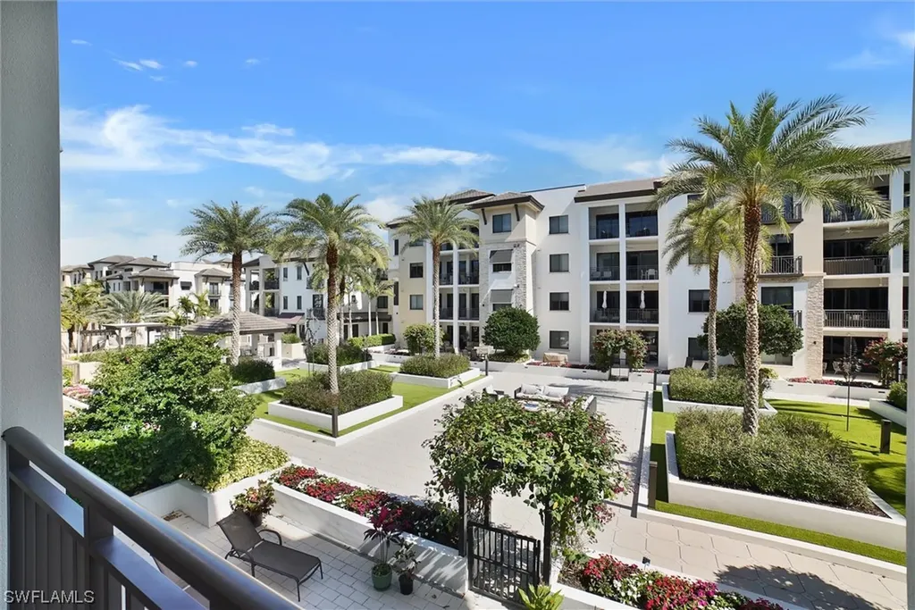 1030 3rd Avenue S Naples FL 34102