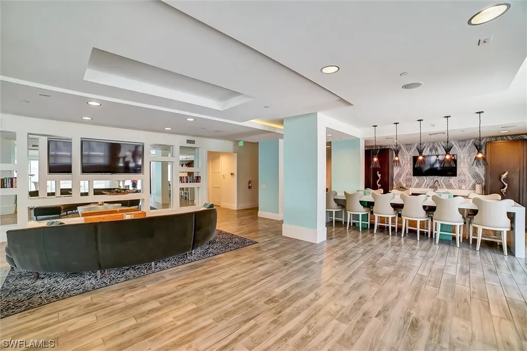 1030 3rd Avenue S Naples FL 34102