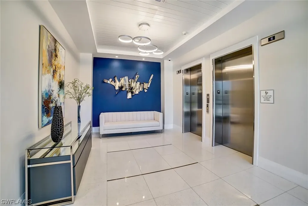 1030 3rd Avenue S Naples FL 34102
