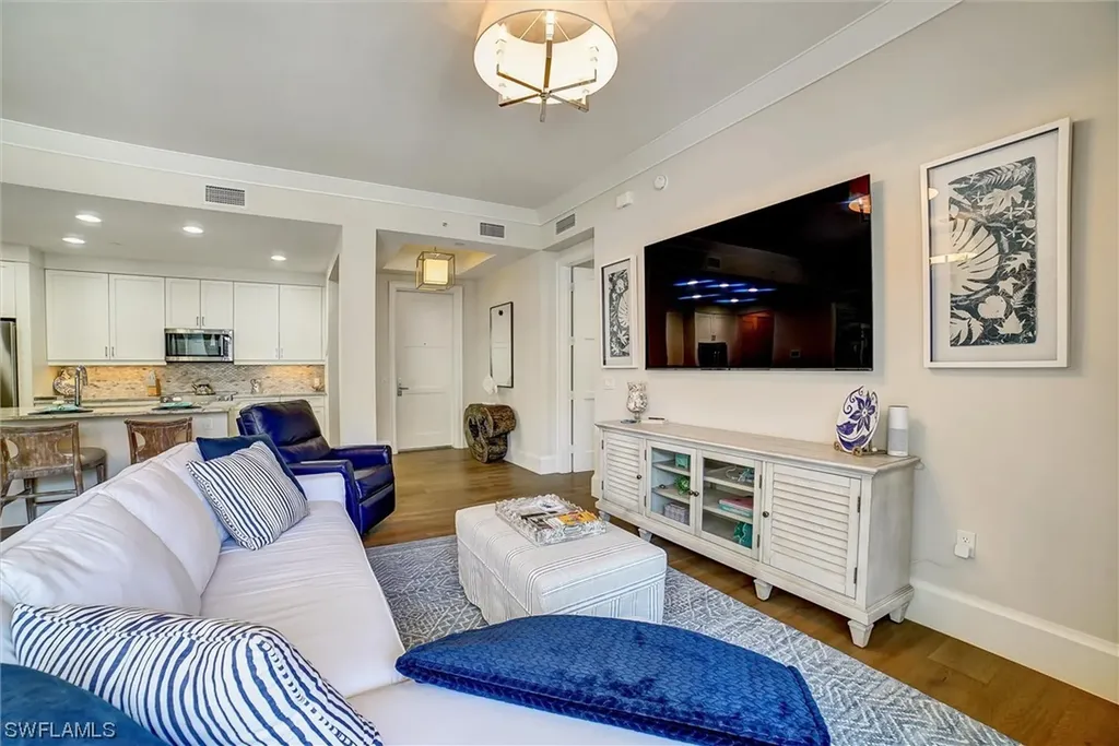 1030 3rd Avenue S Naples FL 34102