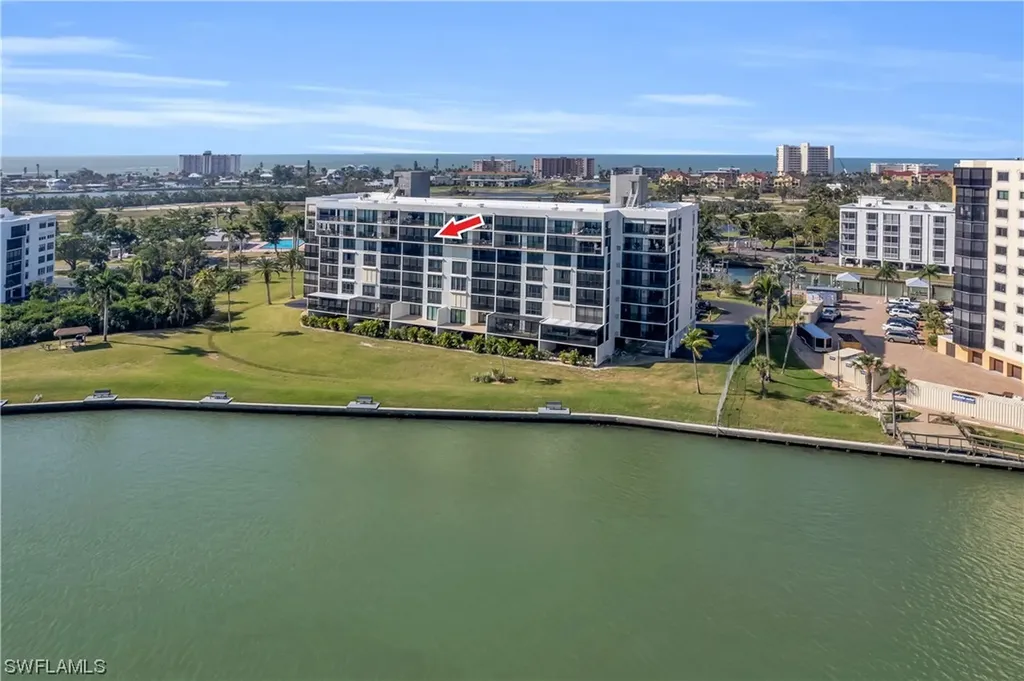 Fort Myers Beach FL, 4253 Bay Beach Lane, Unit 6E