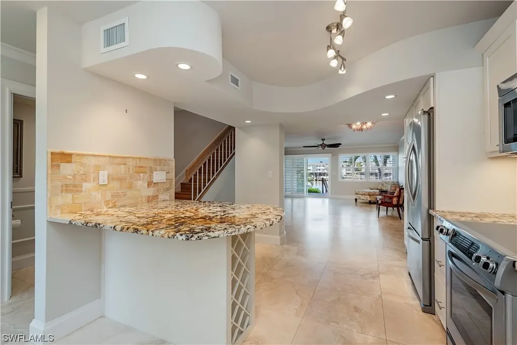 800 River Point Drive Naples FL 34102