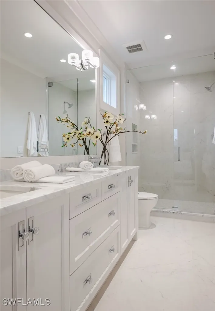 128 1st Avenue S Naples FL 34102