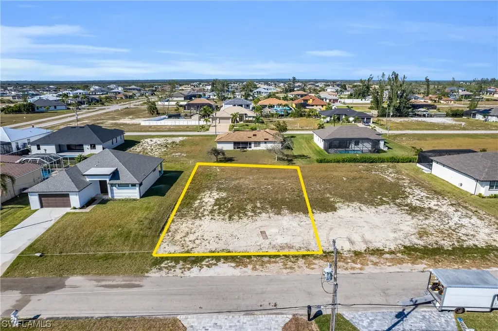 1612 NW 38th Avenue Cape Coral FL 33993