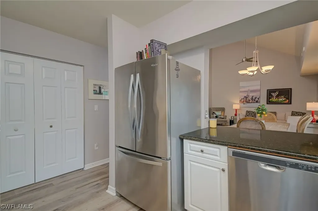 4536 Court Way Naples FL 34109