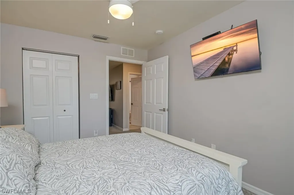 4536 Court Way Naples FL 34109