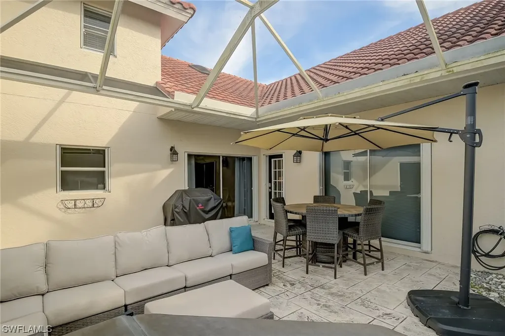 4536 Court Way Naples FL 34109