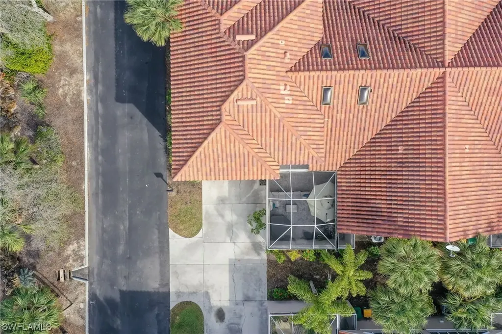 4536 Court Way Naples FL 34109