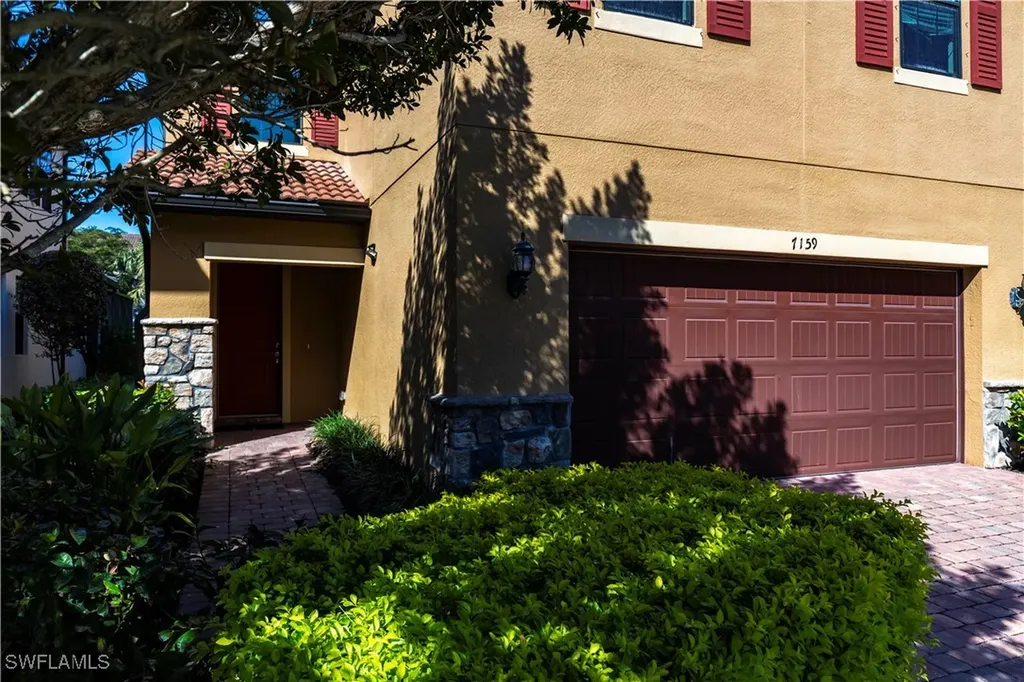 7159 Wilton Drive Naples FL 34109