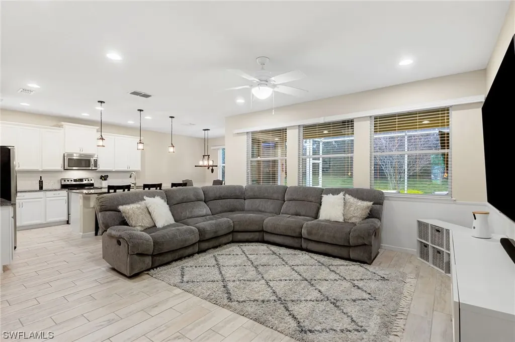 11839 Meadowgate Place Bradenton FL 34211