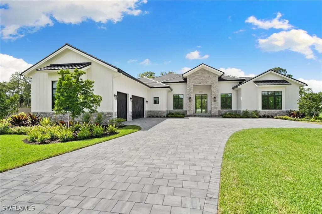 5446 Cherry Wood Drive Naples FL 34119