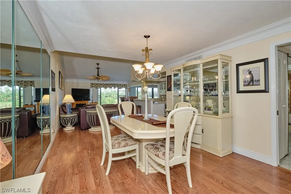 Fort Myers FL, 5565 Trailwinds Drive, Unit 222