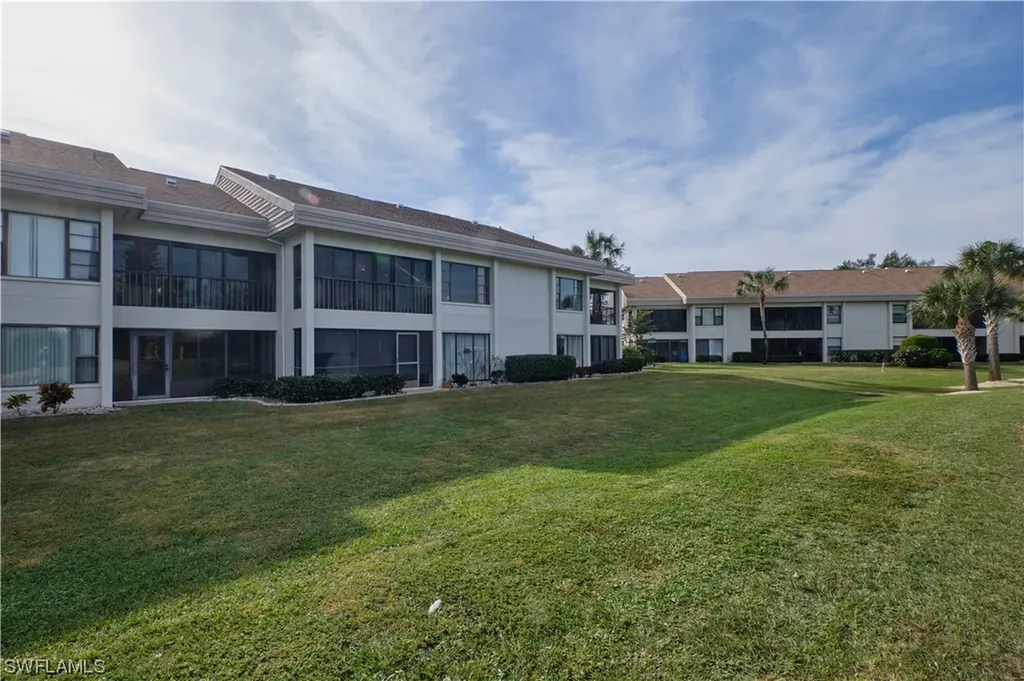 5565 Trailwinds Drive Fort Myers FL 33907