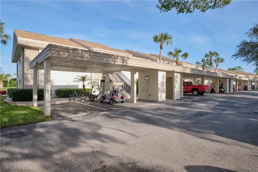 5565 Trailwinds Drive Fort Myers FL 33907