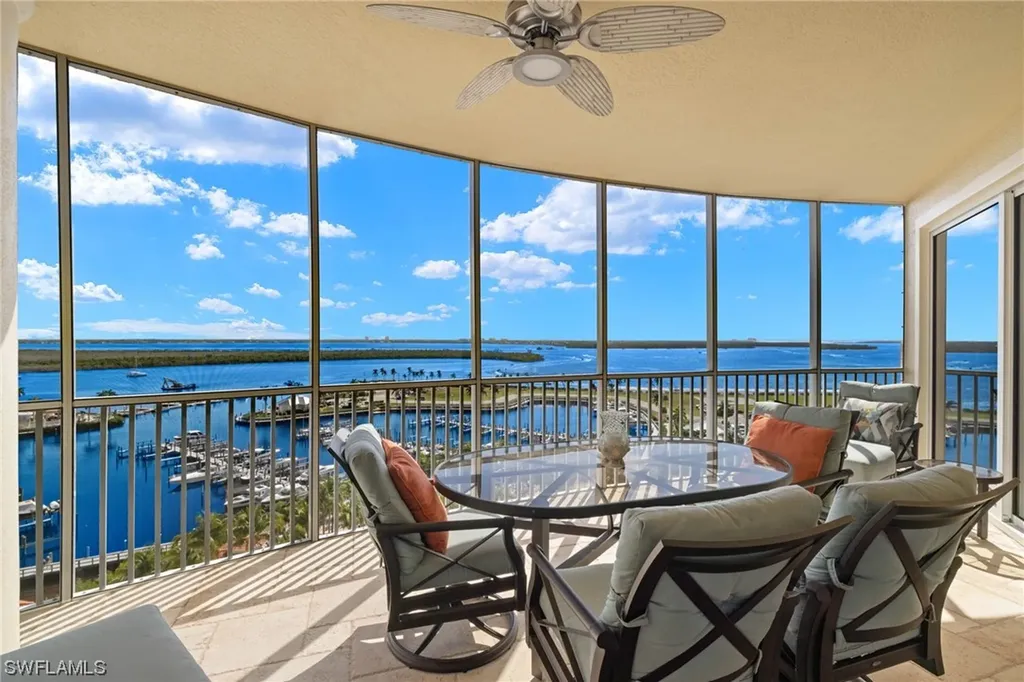 6061 Silver King Boulevard Cape Coral FL 33914
