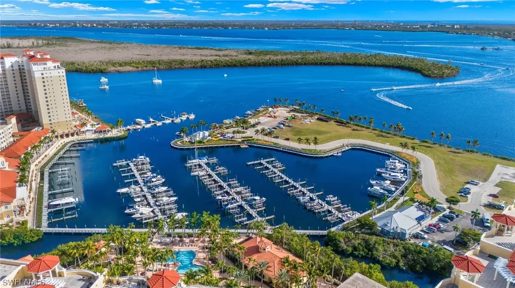 6061 Silver King Boulevard Cape Coral FL 33914