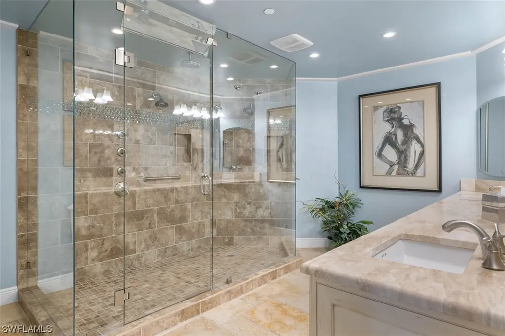 6061 Silver King Boulevard Cape Coral FL 33914