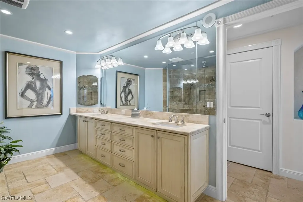 6061 Silver King Boulevard Cape Coral FL 33914