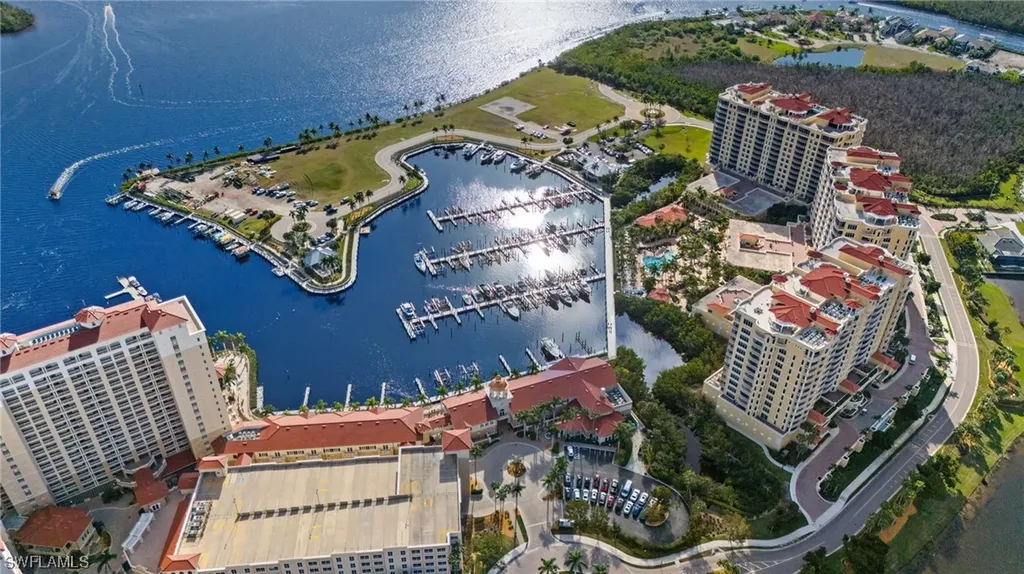 6061 Silver King Boulevard Cape Coral FL 33914