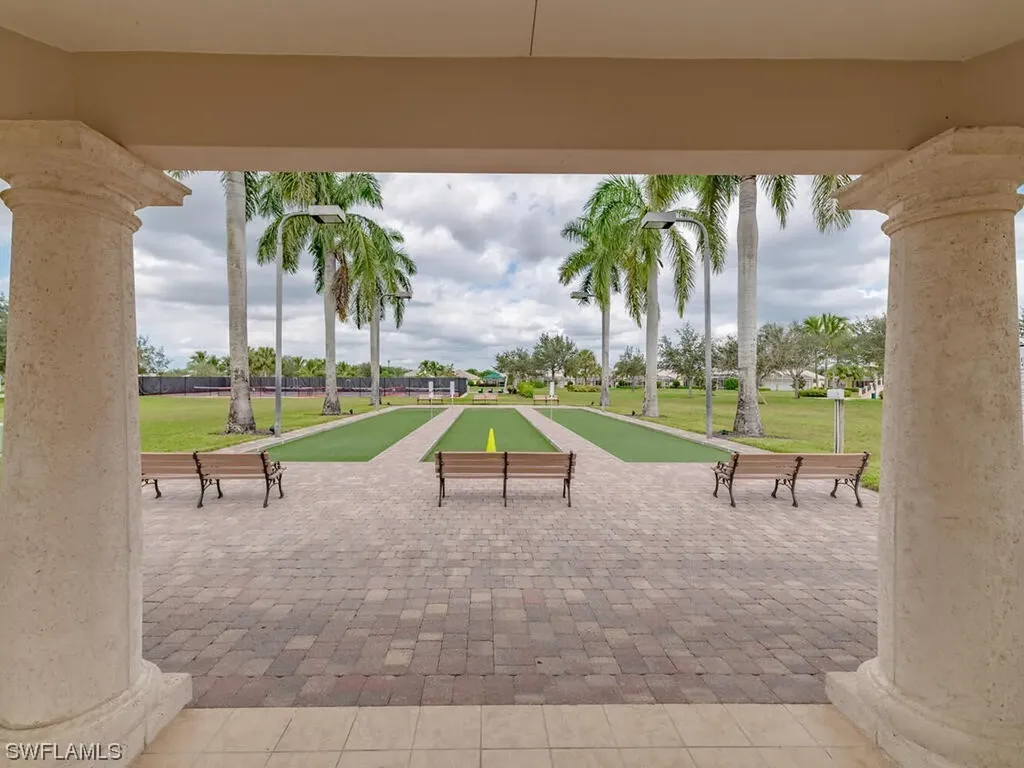 8286 Josefa Way Naples FL 34114