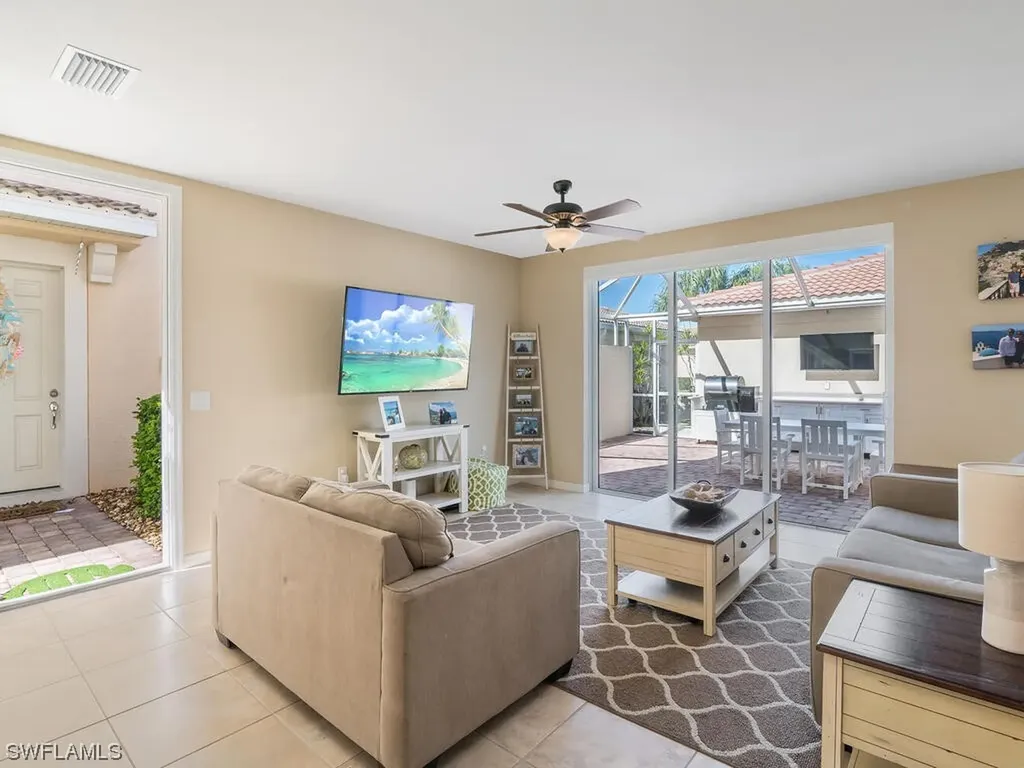 8286 Josefa Way Naples FL 34114