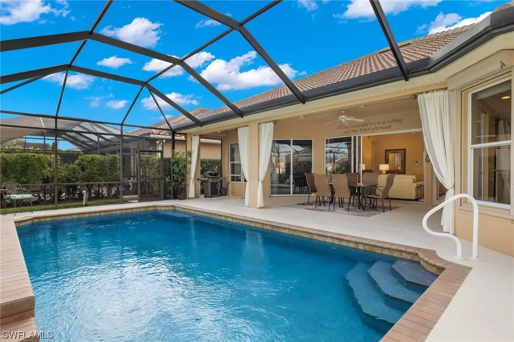 6872 Bent Grass Drive Naples FL 34113