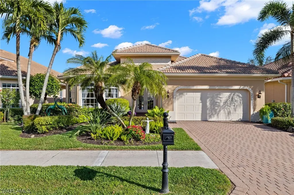 6872 Bent Grass Drive Naples FL 34113