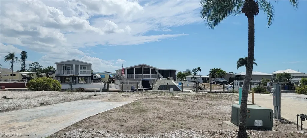 4701 Lahaina Lane Bonita Springs FL 34134