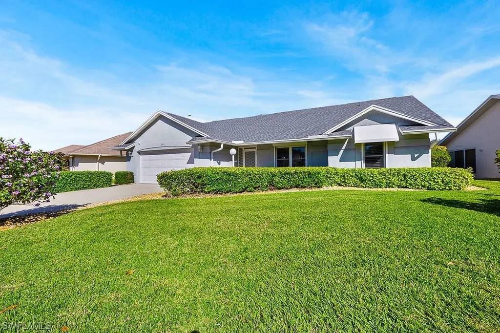 245 Marseille Drive Naples FL 34112