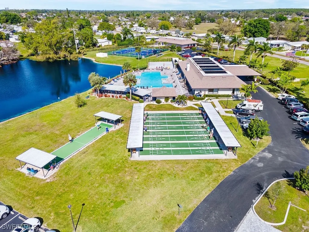 245 Marseille Drive Naples FL 34112