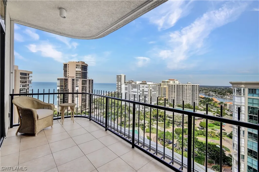 4251 Gulf Shore Boulevard N Naples FL 34103