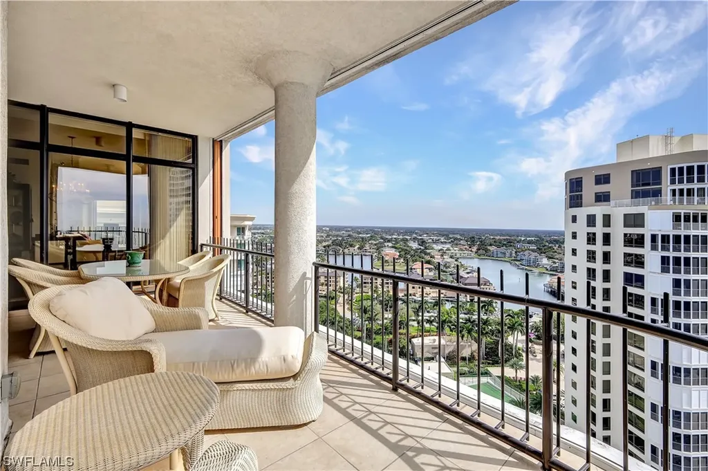 4251 Gulf Shore Boulevard N Naples FL 34103