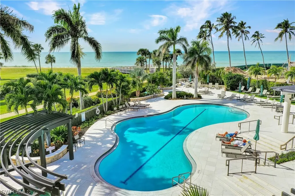 4251 Gulf Shore Boulevard N Naples FL 34103