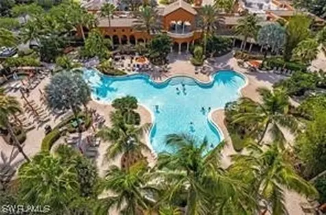 9145 Chula Vista Street Naples FL 34113
