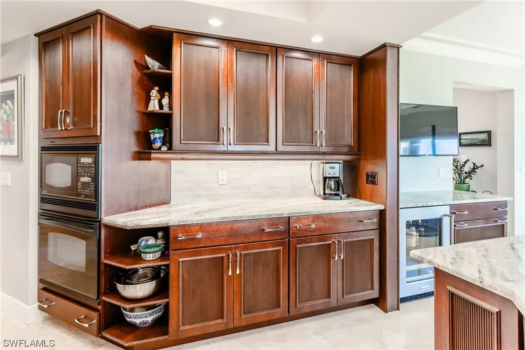 1060 Borghese Lane Naples FL 34114