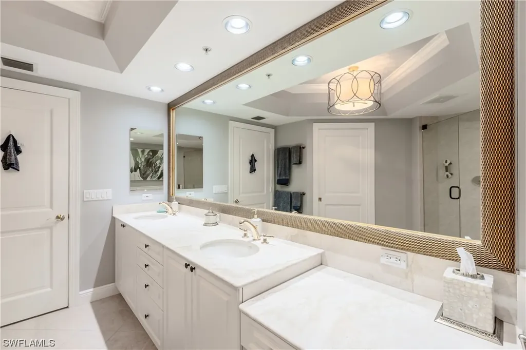 1060 Borghese Lane Naples FL 34114