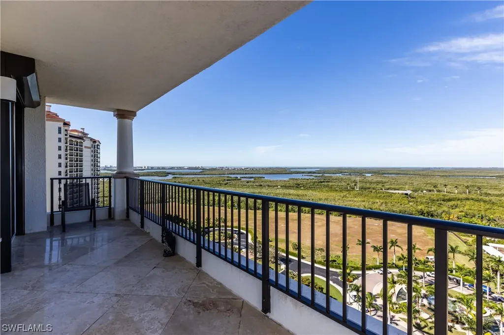 1060 Borghese Lane Naples FL 34114
