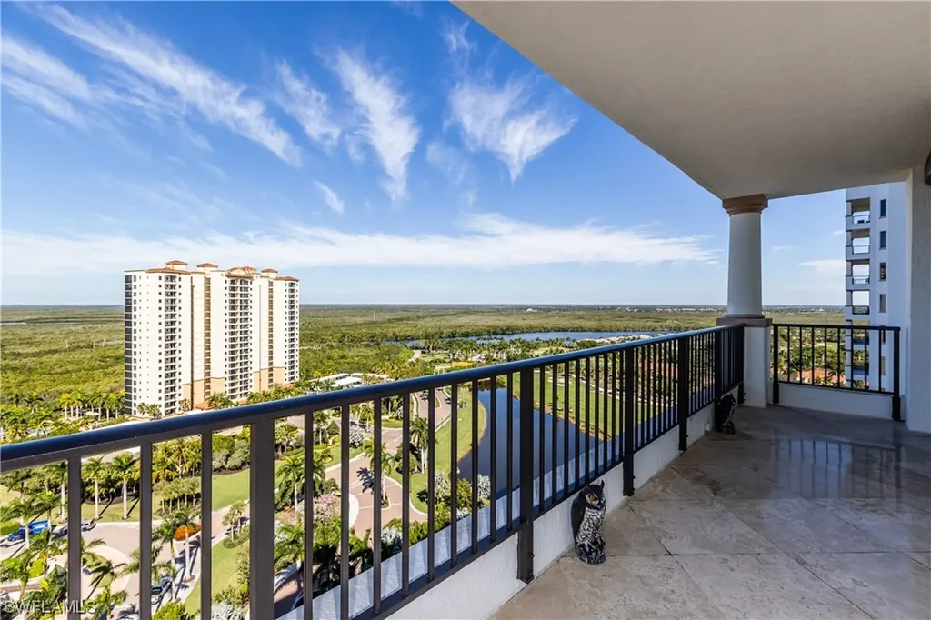 1060 Borghese Lane Naples FL 34114
